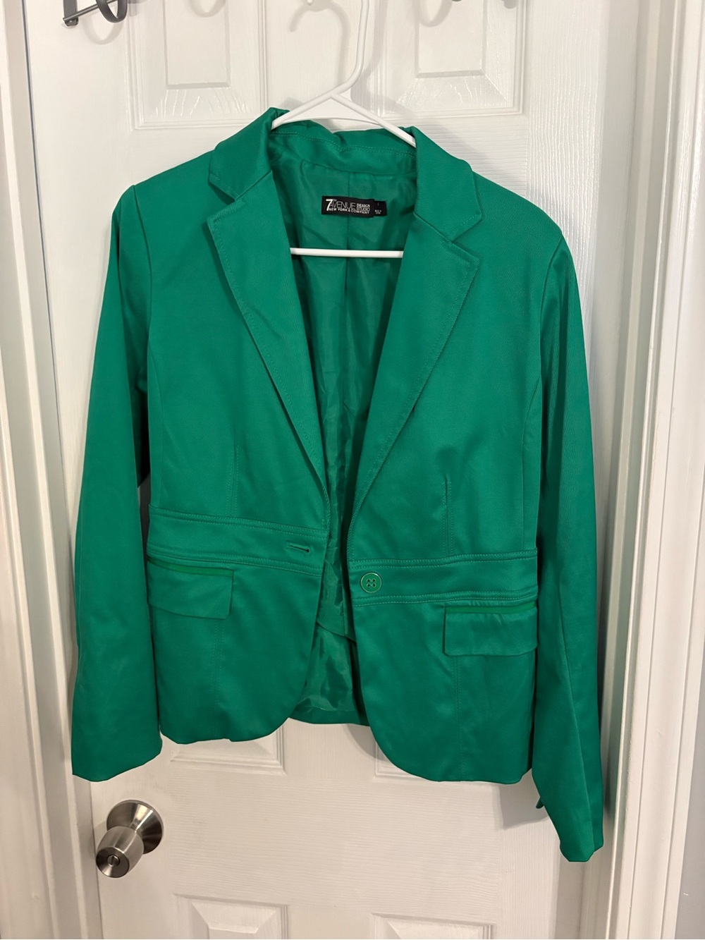 Green Single-Button Tailored Blazer